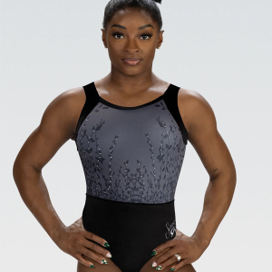Modelo E5251|Simone Biles Rooted Power Tank Leotard